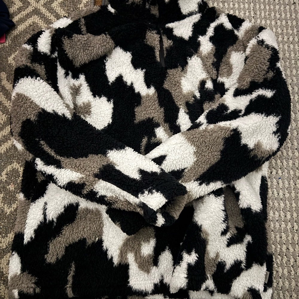 Cozy Black and White Camouflage Fleece Pullover